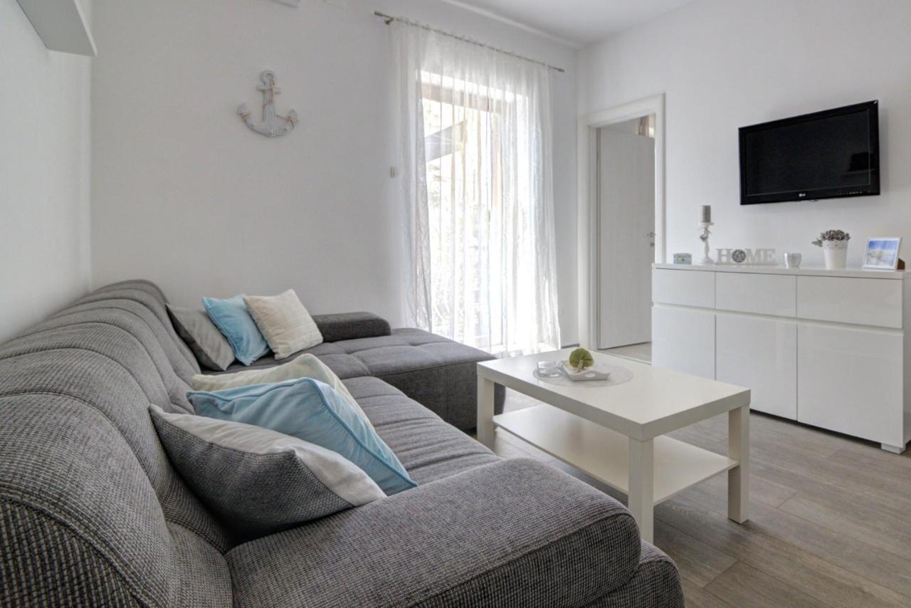 Apartman Luka สเวติยูไร ภายนอก รูปภาพ