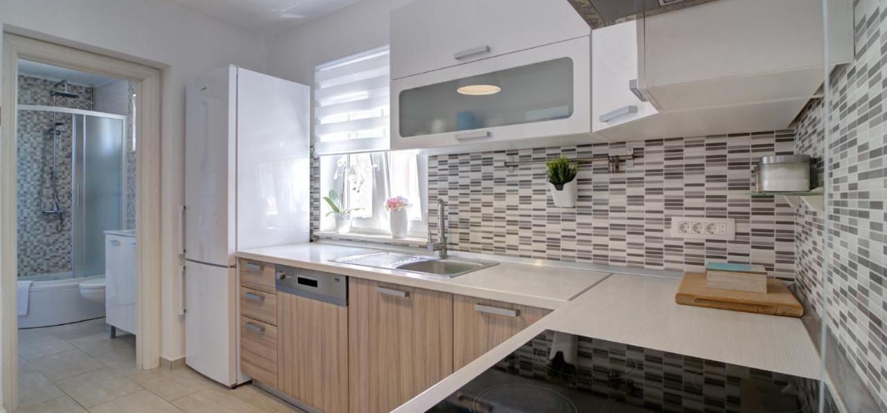Apartman Luka สเวติยูไร ภายนอก รูปภาพ