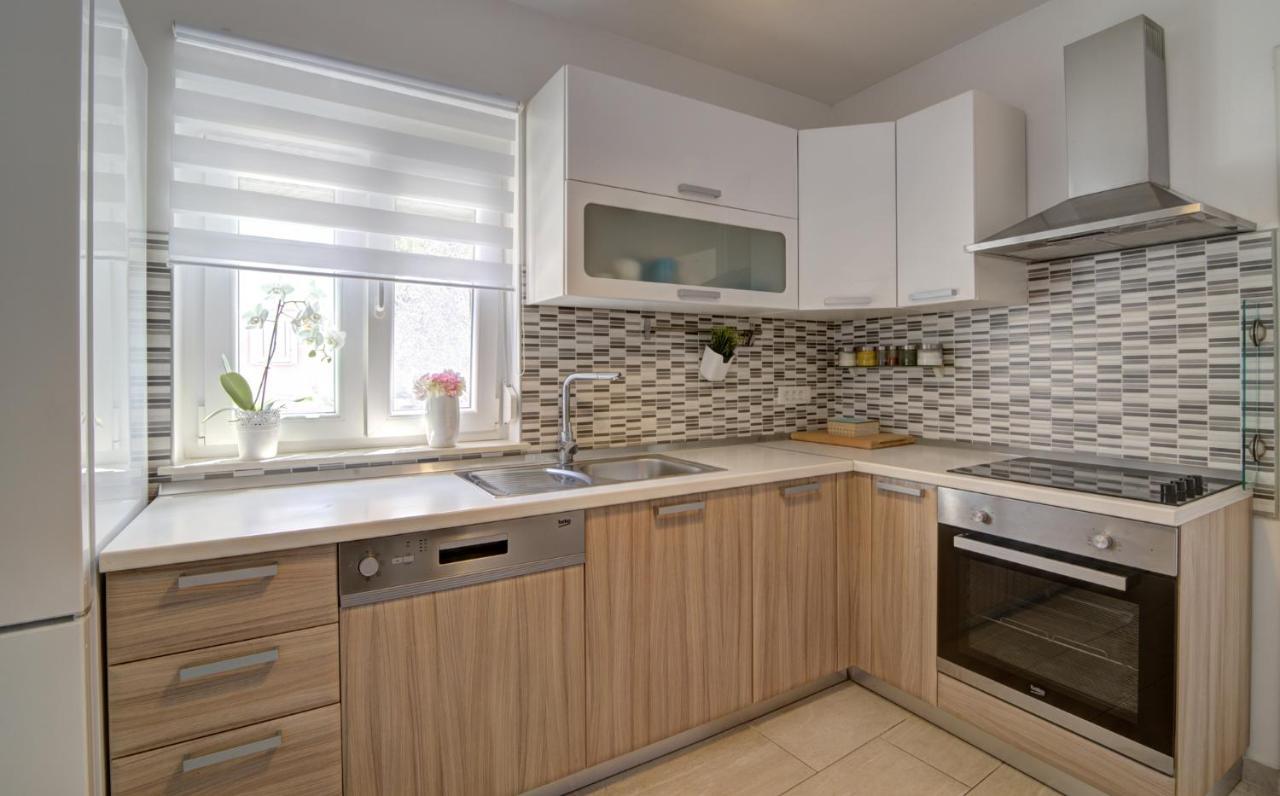 Apartman Luka สเวติยูไร ภายนอก รูปภาพ